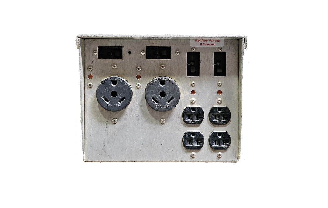 AC POWER BASE CAMP LUNCH BOX (120V)