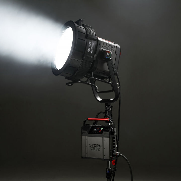 APUTURE STORM CS32 LED FIXTURE COMPLETE