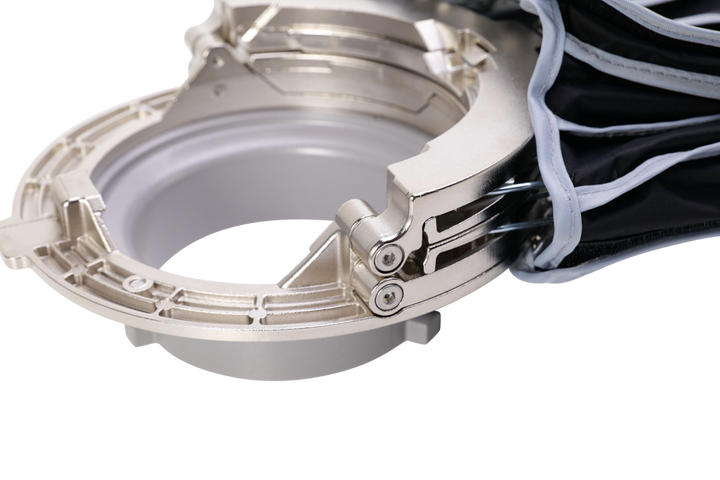 APUTURE LIGHT DOME III W/ FOLDING RING COMPLETE